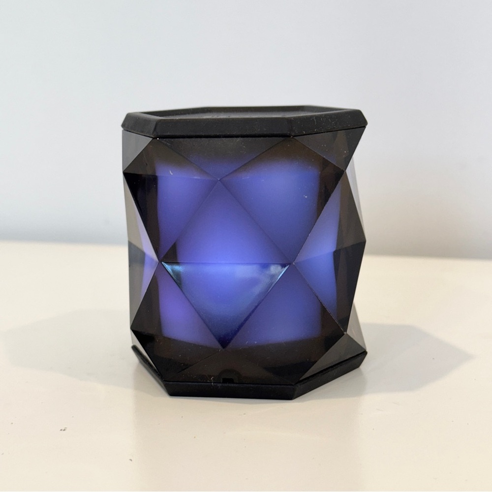 🆓iHome Bluetooth Speaker